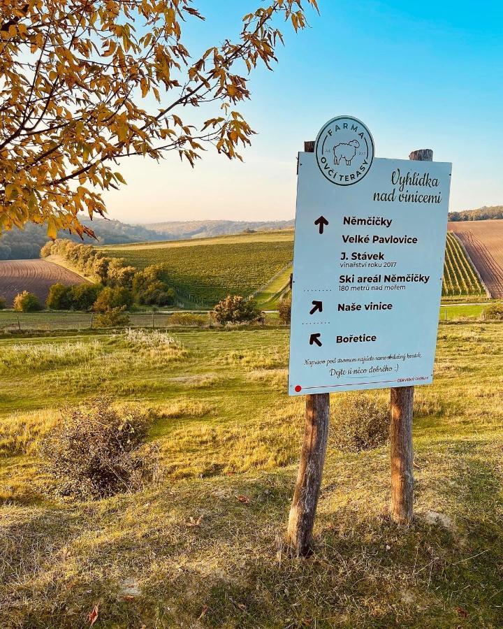 Farma Ovci Terasy Villa Němčičky Eksteriør bilde