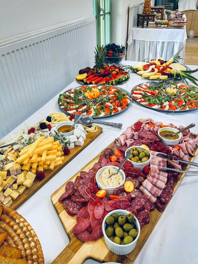 Farma Ovci Terasy Villa Němčičky Eksteriør bilde